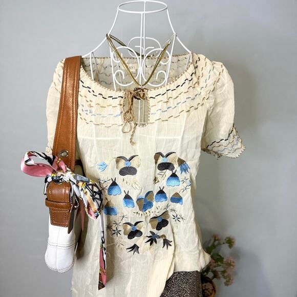 Gorgeous vintage y2k silky tan floral embroidered peasant babydoll slip top - Picture 4 of 8